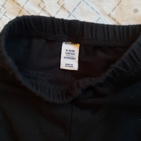 Baby pants. All size 6 to 9 to 12 months - Picture 9 of 11